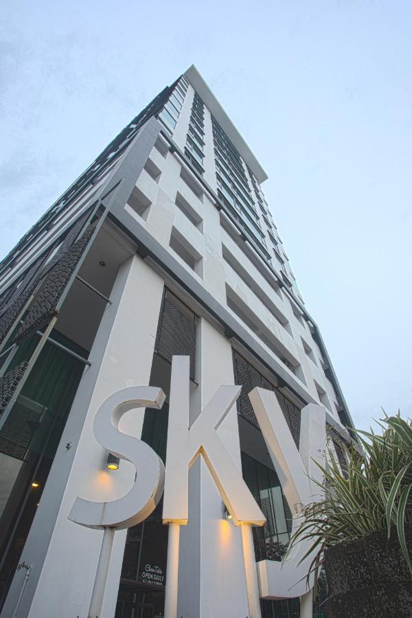 Sky Hotel Кота-Кінабалу Екстер'єр фото