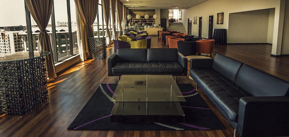 Sky Hotel Кота-Кінабалу Екстер'єр фото