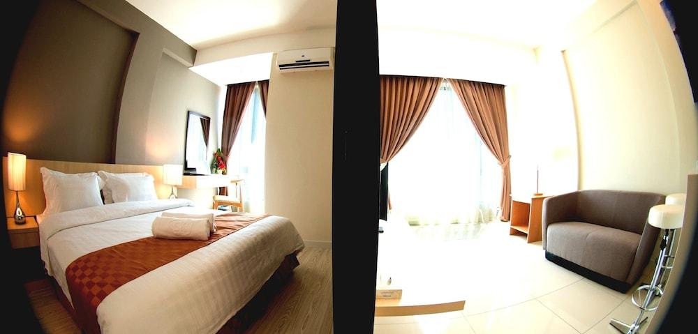 Sky Hotel Кота-Кінабалу Екстер'єр фото